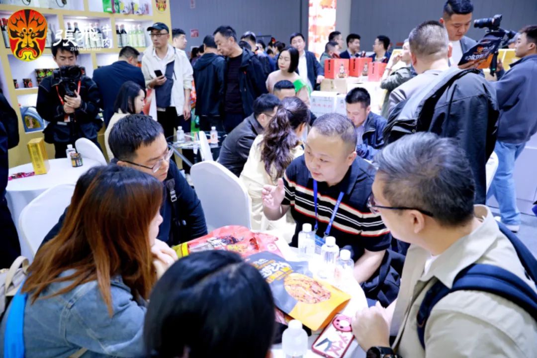 ：老字号破局 “内卷”迈向国民品牌之路PG电子麻将胡了试玩张飞牛肉闪耀糖酒会(图7)